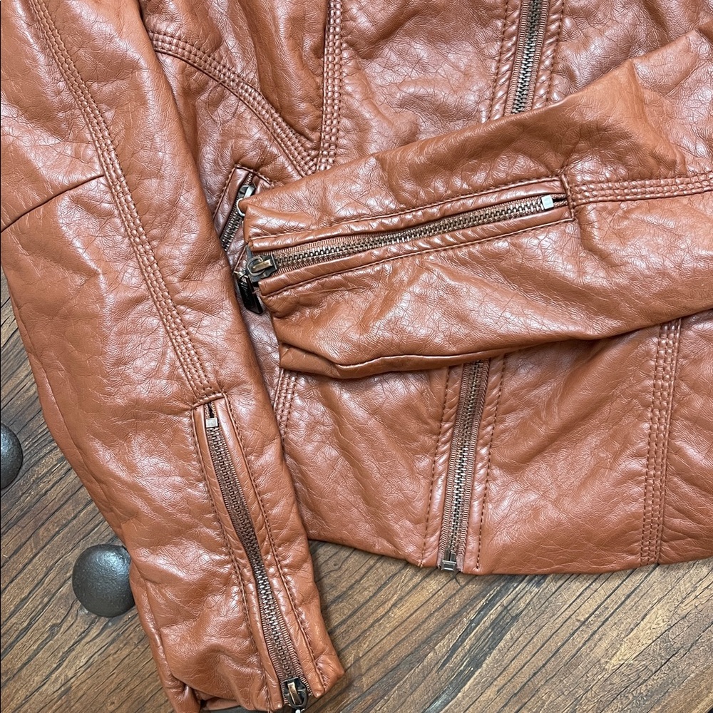 Faux leather jacket by joujou size extra small. - Picture 5 of 6